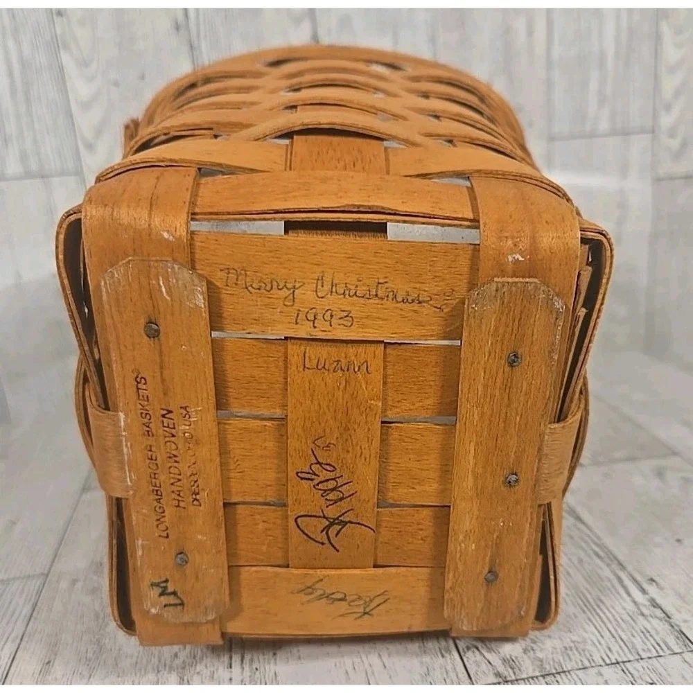 Longaberger Basket with Charm Vertical Handled 1993 Protector 10